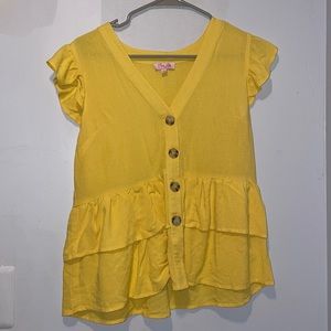 Cute yellow blouse